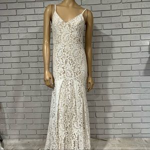 Lulus Women’s Flynn White Lace Maxi Dress